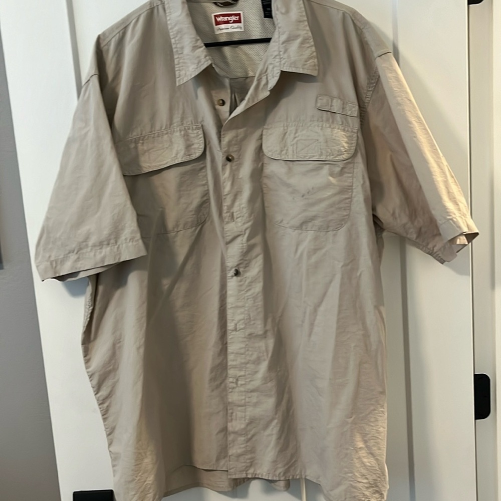 Wrangler 100% nylon cargo shirt​